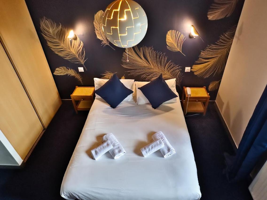 Logis Le Prieure Hotel Locronan Luaran gambar