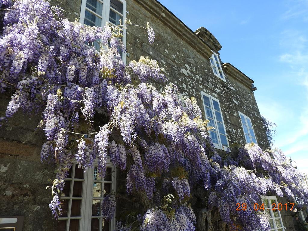Logis Le Prieure Hotel Locronan Luaran gambar